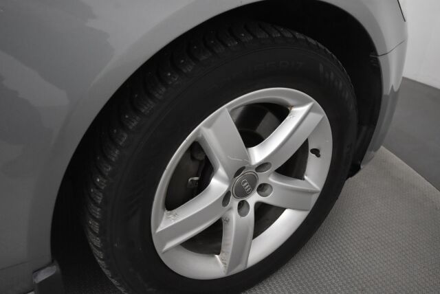 Audi A6 2011 Avant 3,0 V6 TDI 180 kW quattro S-tronic Start-Stop / Vetokoukku / Lohkolämmitin+sisäpistoke / Lisävalot / Uudet kesärenkaat