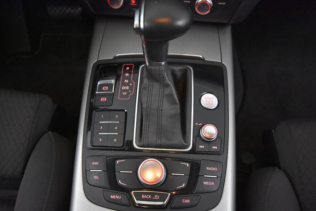 Audi A6 2011 Avant 3,0 V6 TDI 180 kW quattro S-tronic Start-Stop / Vetokoukku / Lohkolämmitin+sisäpistoke / Lisävalot / Uudet kesärenkaat