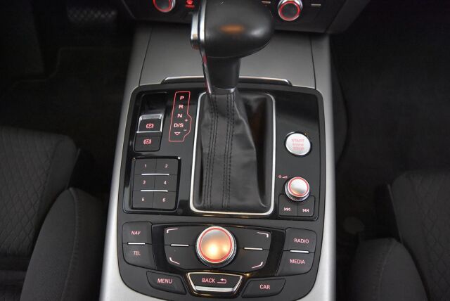 Audi A6 2011 Avant 3,0 V6 TDI 180 kW quattro S-tronic Start-Stop / Vetokoukku / Lohkolämmitin+sisäpistoke / Lisävalot / Uudet kesärenkaat