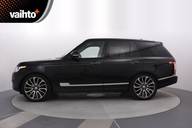Land Rover Range Rover 2017 SDV8 Autobiography / Panorama / ACC / Istuinviilennys / Meridian® / Nahat / - Tämä ja n.100 muuta ajoneuvoa myynnissä Raisiossa – löydä oma kulkuneuvosi tänään! Ota rohkeasti yhteyttä Vaihtoplus-myyntiin: 010 569 6211!