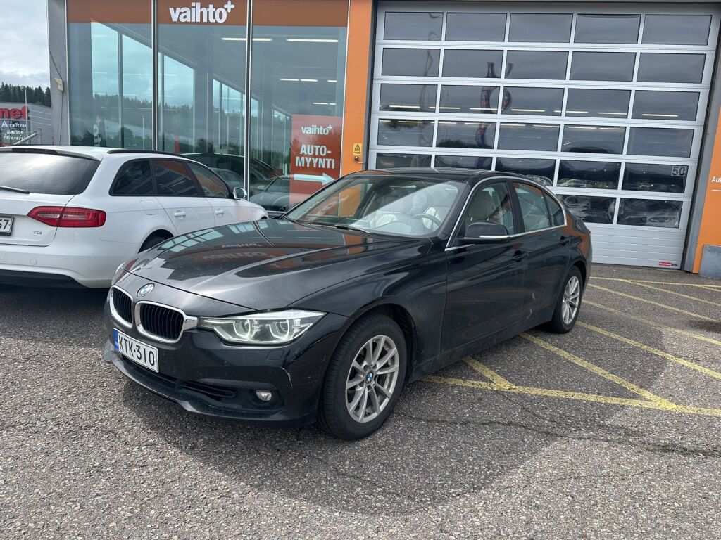 BMW 320 2018 F30 Sedan 320i A xDrive Business Exclusive / Neliveto / Nahat / Navi / Tutkat