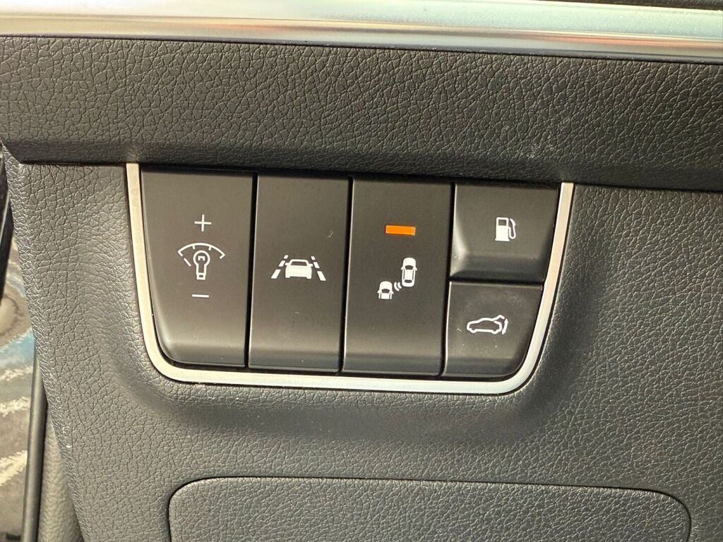 Kia Stinger 2018 3,3 T-GDI AWD GT A/T / HarmanKardon / Merkkarilla huollettu / Säädettävä putkisto / Ilmastoidut istuimet