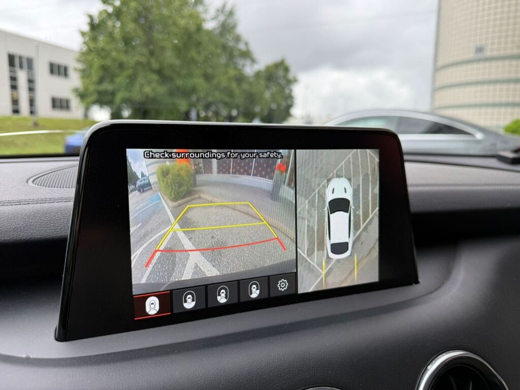 Kia Stinger 2018 3,3 T-GDI AWD GT A/T / HarmanKardon / Merkkarilla huollettu / Säädettävä putkisto / Ilmastoidut istuimet