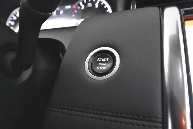 Land Rover Discovery Sport 2020 D150 MHEV AWD Aut S Nordic Edition / LED ajovalot / ACC / Vetokoukku / CarPlay / Kamera / Lämmitettävä tuulilasi / Navigointi - RAHOITUS TÄHÄN AUTOON VAIN 3.99% - 