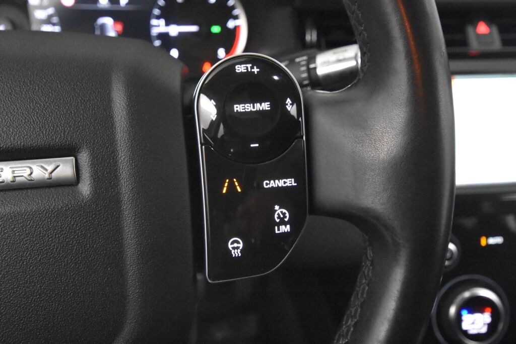 Land Rover Discovery Sport 2020 D150 MHEV AWD Aut S Nordic Edition / LED ajovalot / ACC / Vetokoukku / CarPlay / Kamera / Lämmitettävä tuulilasi / Navigointi - RAHOITUS TÄHÄN AUTOON VAIN 3.99% - 