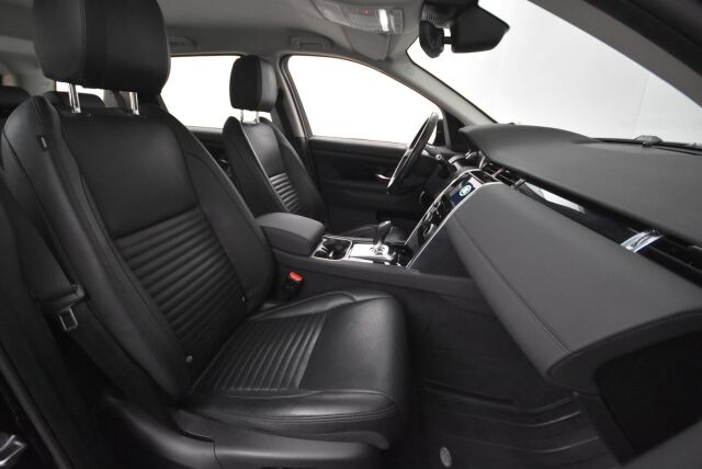 Land Rover Discovery Sport 2020 D150 MHEV AWD Aut S Nordic Edition / LED ajovalot / ACC / Vetokoukku / CarPlay / Kamera / Lämmitettävä tuulilasi / Navigointi - RAHOITUS TÄHÄN AUTOON VAIN 3.99% - 