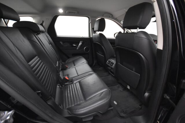 Land Rover Discovery Sport 2020 D150 MHEV AWD Aut S Nordic Edition / LED ajovalot / ACC / Vetokoukku / CarPlay / Kamera / Lämmitettävä tuulilasi / Navigointi - RAHOITUS TÄHÄN AUTOON VAIN 3.99% - 