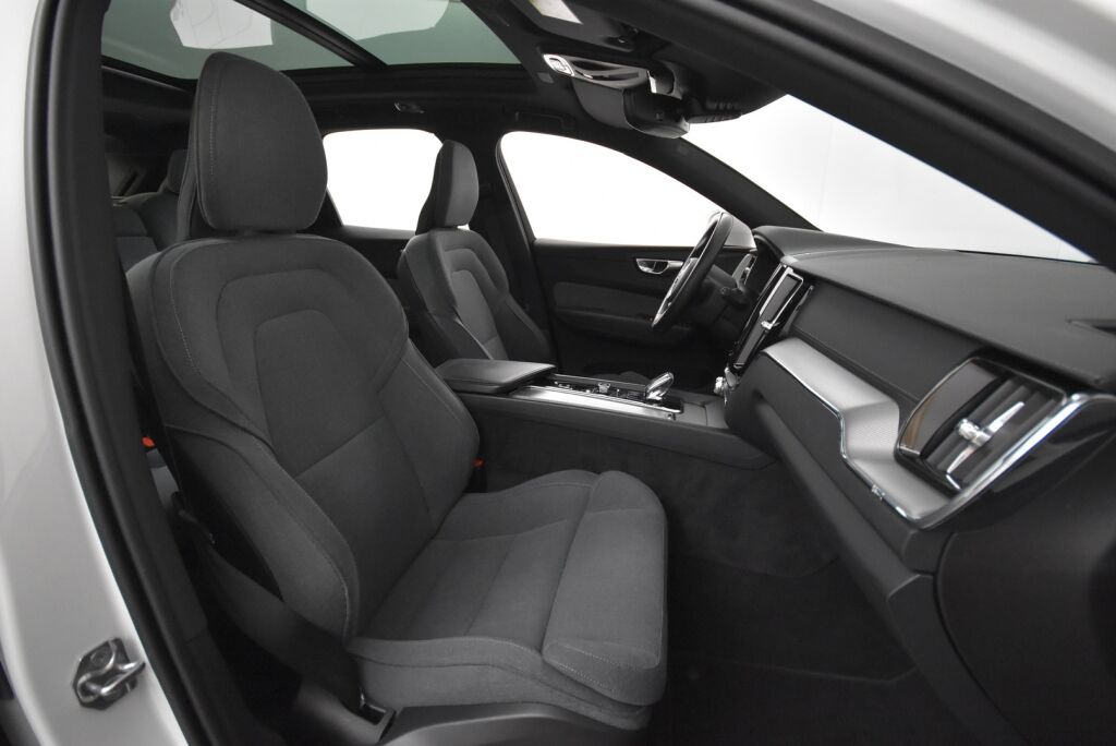 Volvo XC60 2021 T6 TwE AWD Inscription aut. / Panoraamakatto/ Harman Kardon /Sähköpenkit muistilla/Webasto