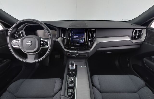 Volvo XC60 2021 T6 TwE AWD Inscription aut. / Panoraamakatto/ Harman Kardon /Sähköpenkit muistilla/Webasto