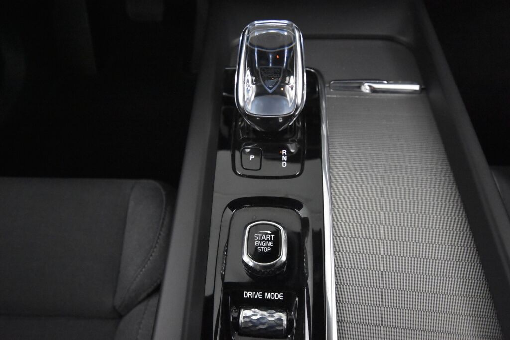 Volvo XC60 2021 T6 TwE AWD Inscription aut. / Panoraamakatto/ Harman Kardon /Sähköpenkit muistilla/Webasto