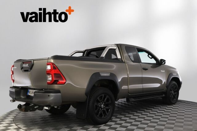 Toyota Hilux 2020 Extra Cab 4WD 2,8D Invincible Automaatti / Adapt. vakkari / ALV / P. kamera / Suomiauto