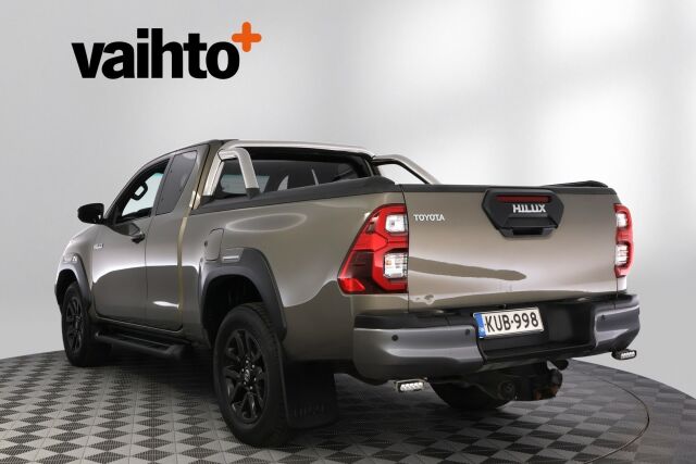 Toyota Hilux 2020 Extra Cab 4WD 2,8D Invincible Automaatti / Adapt. vakkari / ALV / P. kamera / Suomiauto