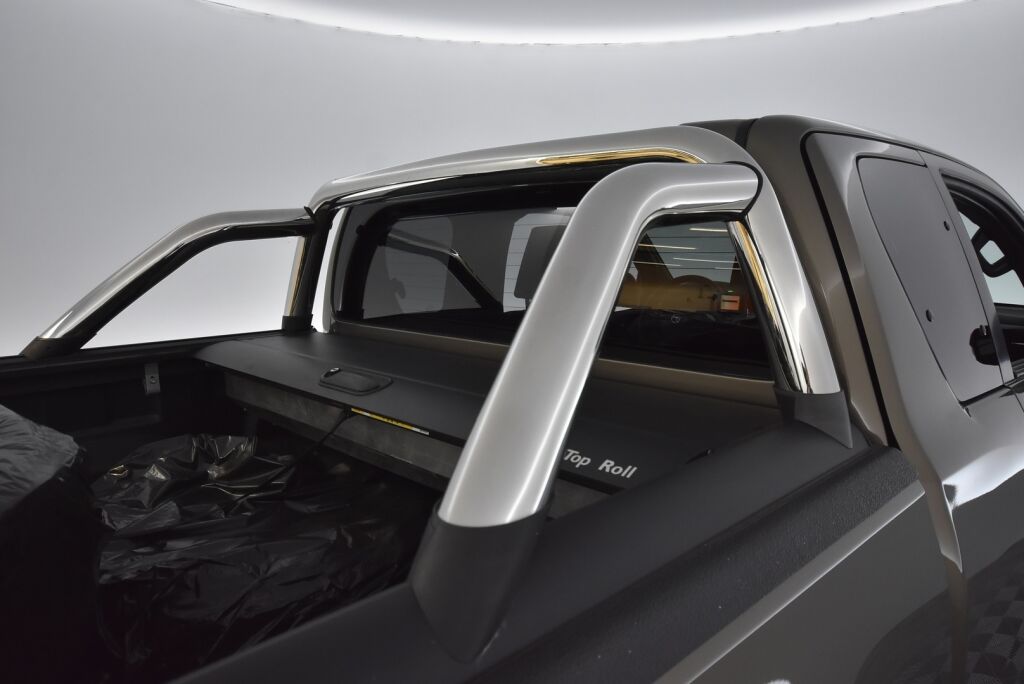 Toyota Hilux 2020 Extra Cab 4WD 2,8D Invincible Automaatti / Adapt. vakkari / ALV / P. kamera / Suomiauto