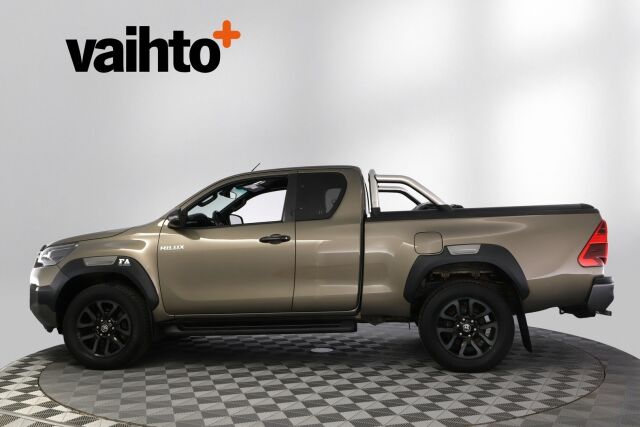 Toyota Hilux 2020 Extra Cab 4WD 2,8D Invincible Automaatti / Adapt. vakkari / ALV / P. kamera / Suomiauto