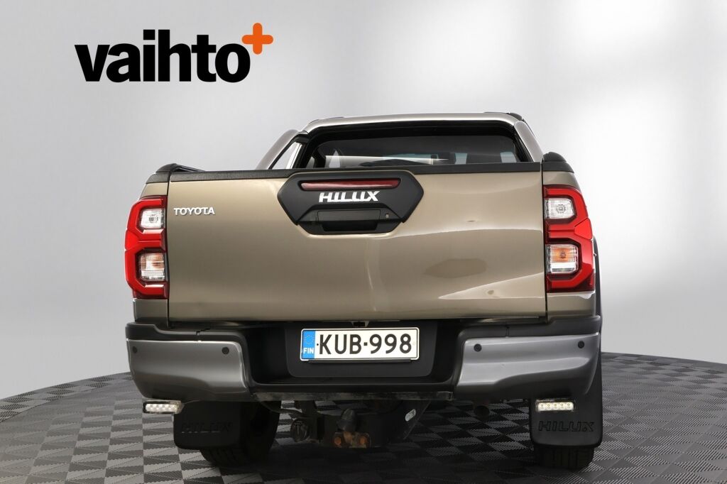 Toyota Hilux 2020 Extra Cab 4WD 2,8D Invincible Automaatti / Adapt. vakkari / ALV / P. kamera / Suomiauto