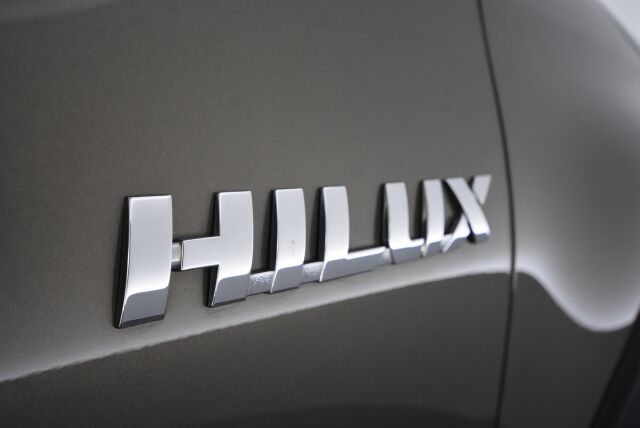 Toyota Hilux 2020 Extra Cab 4WD 2,8D Invincible Automaatti / Adapt. vakkari / ALV / P. kamera / Suomiauto