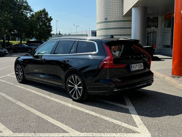 Volvo V60 2022 T8 AWD Long Range High Performance Plus Bright aut / Suomiauto / 1-omistaja / Webasto / Muistipenkit / Nahkaverhoilu