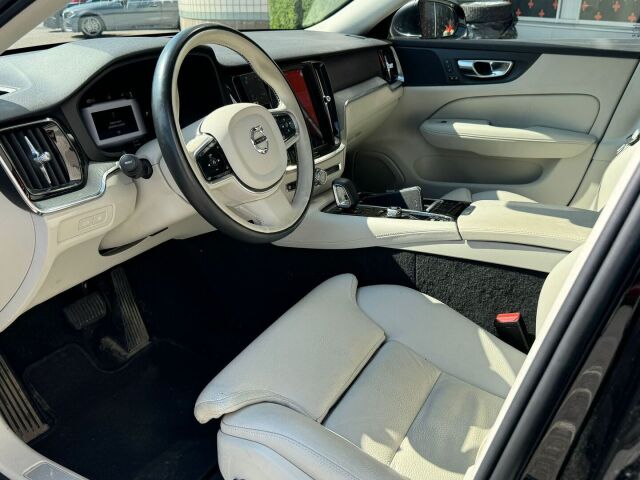 Volvo V60 2022 T8 AWD Long Range High Performance Plus Bright aut / Suomiauto / 1-omistaja / Webasto / Muistipenkit / Nahkaverhoilu