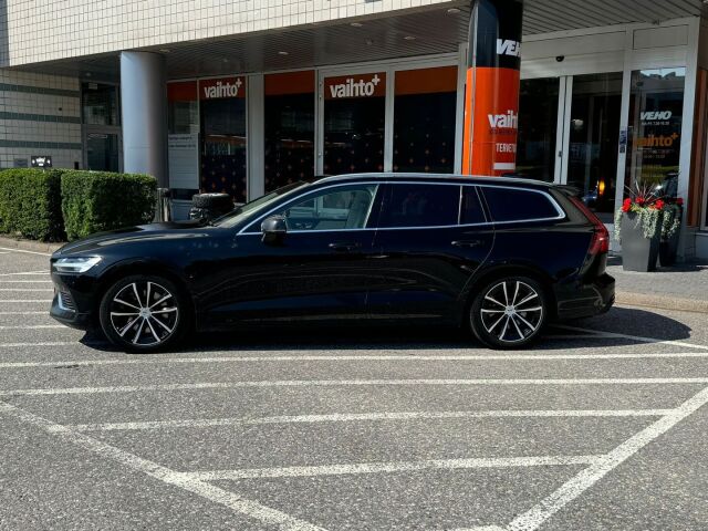 Volvo V60 2022 T8 AWD Long Range High Performance Plus Bright aut / Suomiauto / 1-omistaja / Webasto / Muistipenkit / Nahkaverhoilu
