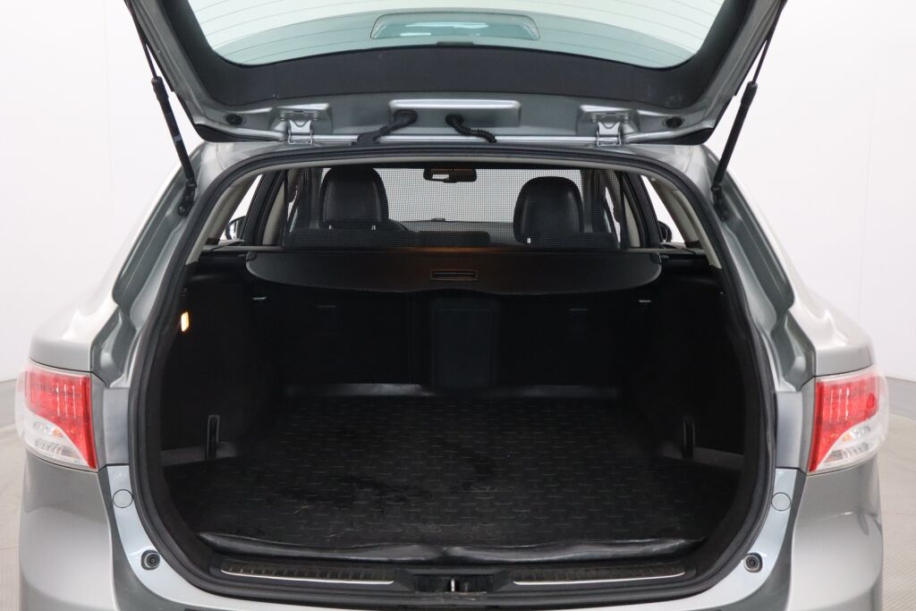 Toyota Avensis 2009 2,0 Valvematic Linea Sol Wagon Business / Koukku /  Lohko + SP