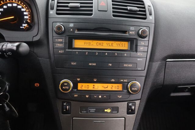 Toyota Avensis 2009 2,0 Valvematic Linea Sol Wagon Business / Koukku /  Lohko + SP