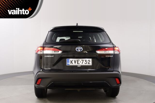 Toyota Corolla Cross 2023 2.0 Hybrid Active / Tehdastakuu / Suomiauto / 1-Omistaja / Alv-väh.kelp./ Adapt.vakkari / P-kamera /