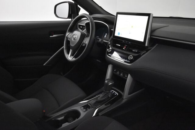 Toyota Corolla Cross 2023 2.0 Hybrid Active / Tehdastakuu / Suomiauto / 1-Omistaja / Alv-väh.kelp./ Adapt.vakkari / P-kamera /