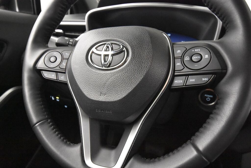 Toyota Corolla Cross 2023 2.0 Hybrid Active / Tehdastakuu / Suomiauto / 1-Omistaja / Alv-väh.kelp./ Adapt.vakkari / P-kamera /
