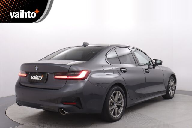 BMW 330 2019 G20 Sedan 330e / Sport istuimet / Navi / Kamera / Puolinahat / /
