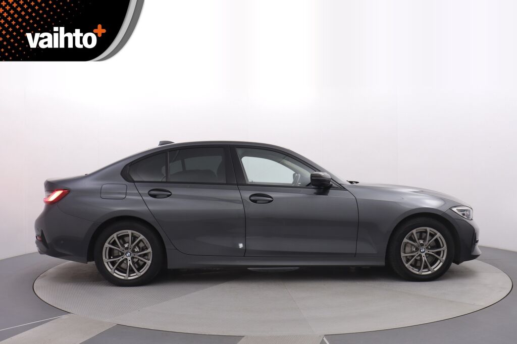 BMW 330 2019 G20 Sedan 330e / Sport istuimet / Navi / Kamera / Puolinahat / /