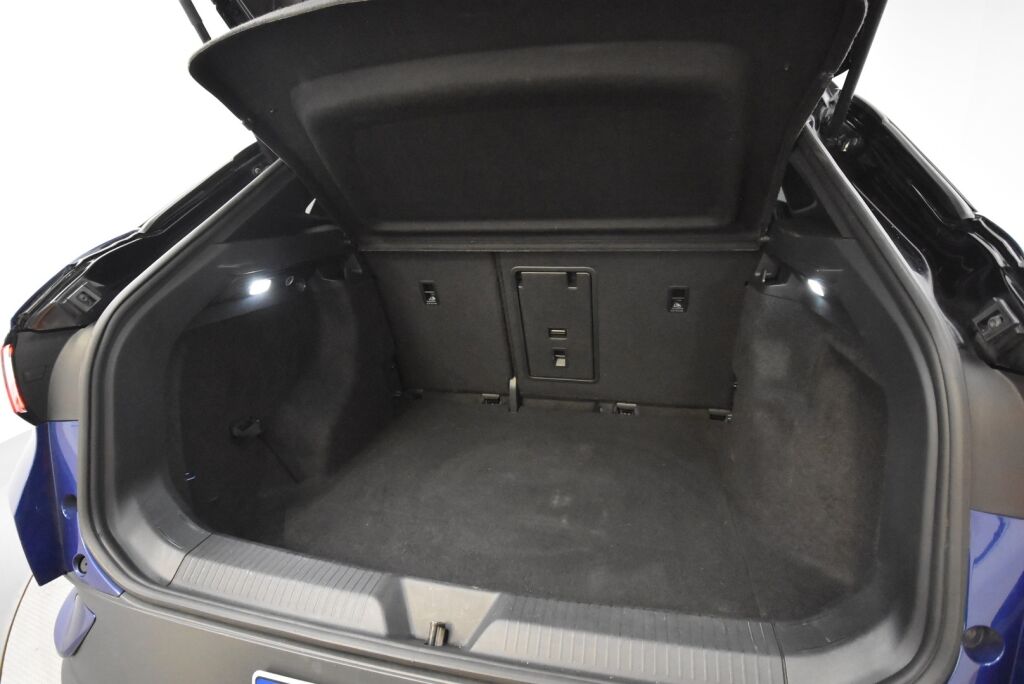 Volkswagen ID.4 2021 Pro Performance 1ST 150 kW, akku 77 kWh / Lämpöpumppu / LED / Kamera / Adapt. Vakkari / Kaistavahti / Puoli nahka / Lämpöratti