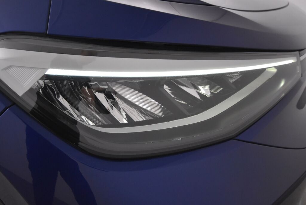 Volkswagen ID.4 2021 Pro Performance 1ST 150 kW, akku 77 kWh / Lämpöpumppu / LED / Kamera / Adapt. Vakkari / Kaistavahti / Puoli nahka / Lämpöratti