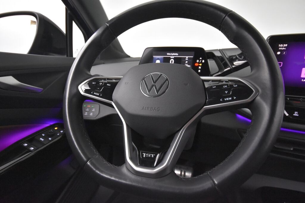 Volkswagen ID.4 2021 Pro Performance 1ST 150 kW, akku 77 kWh / Lämpöpumppu / LED / Kamera / Adapt. Vakkari / Kaistavahti / Puoli nahka / Lämpöratti