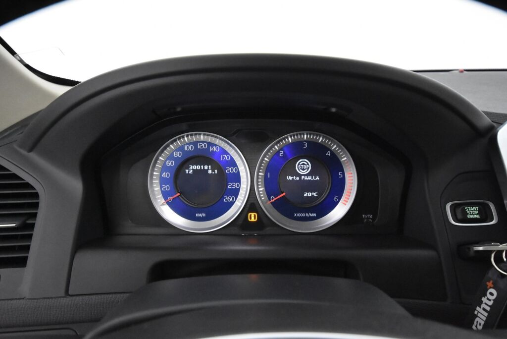 Volvo XC60 2013 D4 AWD R-Design Business aut / Nahkaverhoilu/ Koukku