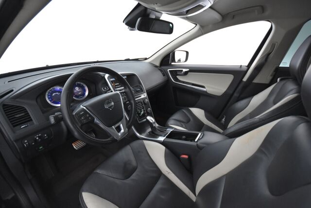 Volvo XC60 2013 D4 AWD R-Design Business aut / Nahkaverhoilu/ Koukku