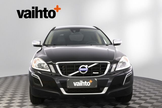 Volvo XC60 2013 D4 AWD R-Design Business aut / Nahkaverhoilu/ Koukku