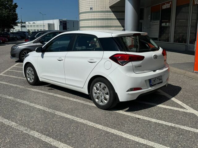 Hyundai i20 5d 2015 1,2 5MT Classic / Suomiauto / Lohkolämmitin / Juuri huollettu & katsastettu