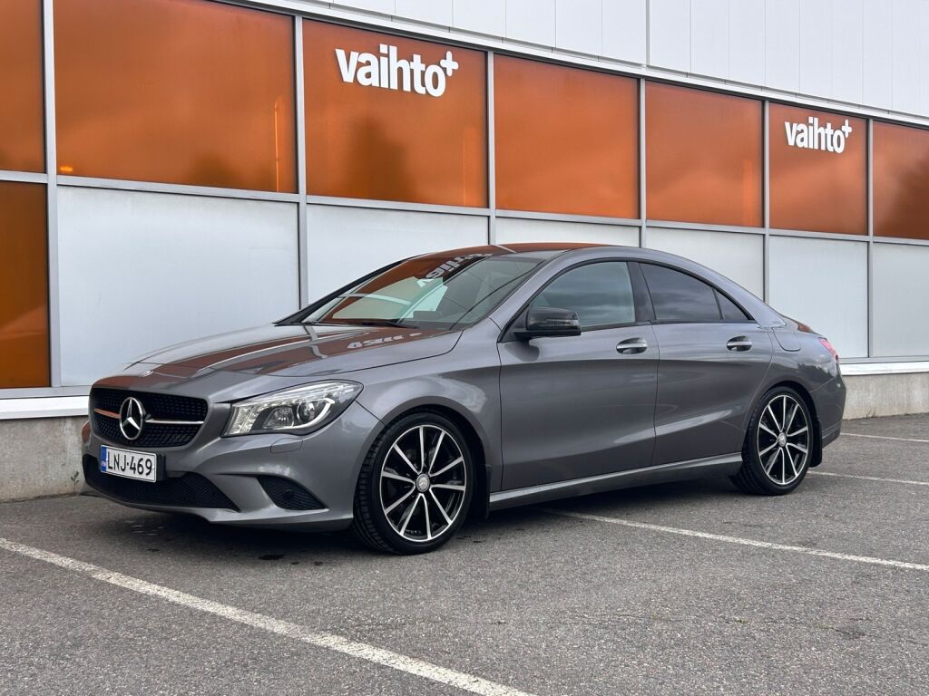 Mercedes-Benz CLA 2016 180 A Premium Business / 2-om. Suomiauto / Merkkihuollettu / Night / ILS / Sporttinahat