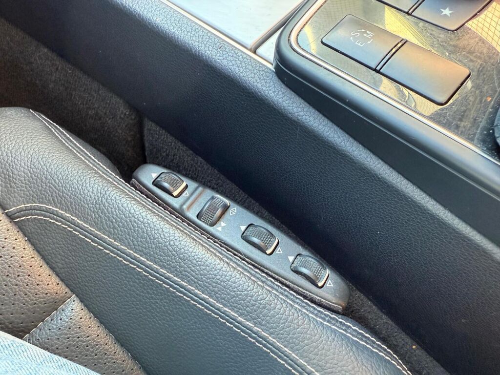 Mercedes-Benz E 2016 200 BE Coupé A / AMG / Panorama / Nahkaverhoilu / Lohkolämmitin+sisähaara