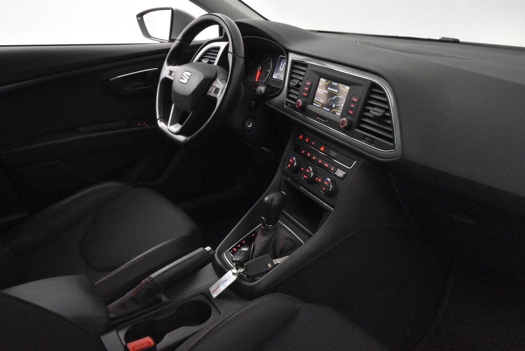 Seat Leon ST 2016 1,4 TSI 150 ACT FR DSG / Suomiauto / Webasto / LED-valot