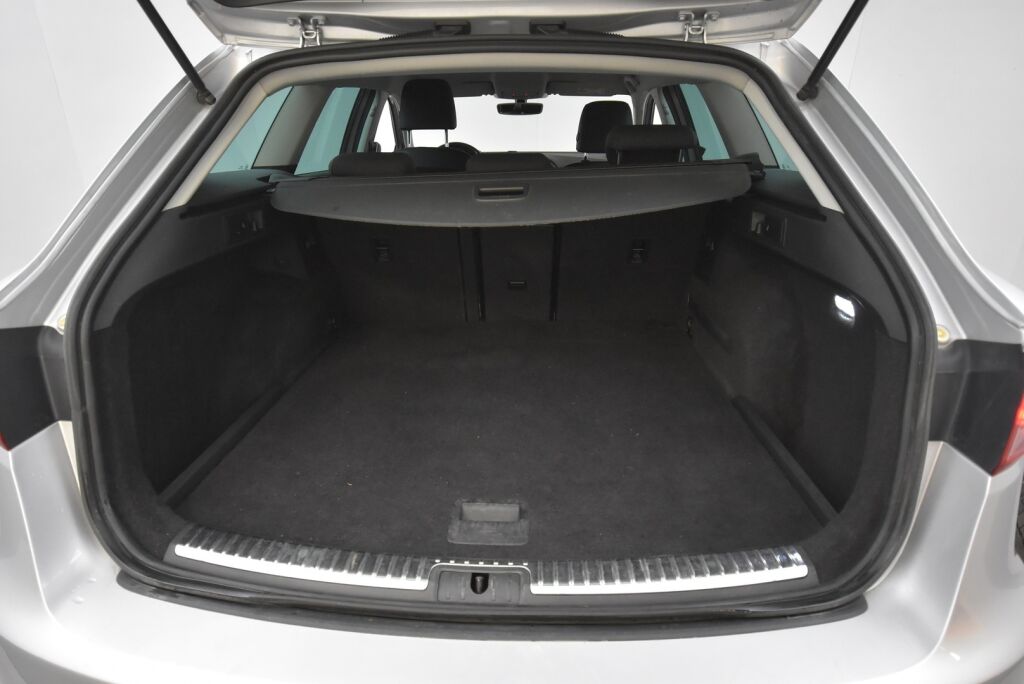 Seat Leon ST 2016 1,4 TSI 150 ACT FR DSG / Suomiauto / Webasto / LED-valot