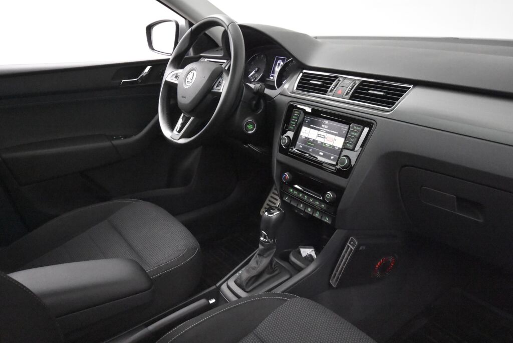 Skoda Rapid 2017 Spaceback 1,4 TSI ScoutLine DSG Autom. / Panorama / Suomiauto / Lohkolämmitin