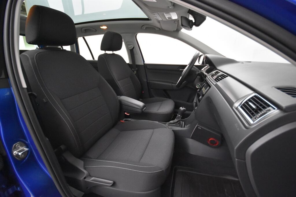Skoda Rapid 2017 Spaceback 1,4 TSI ScoutLine DSG Autom. / Panorama / Suomiauto / Lohkolämmitin