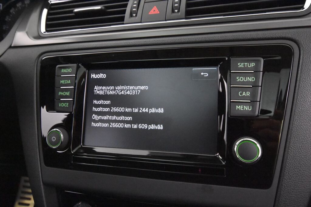 Skoda Rapid 2017 Spaceback 1,4 TSI ScoutLine DSG Autom. / Panorama / Suomiauto / Lohkolämmitin