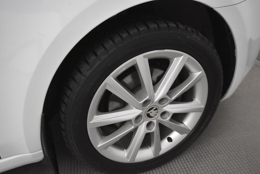 Skoda Octavia 2017 1,4 TSI Style DSG Autom. / Webasto / Keyless Go / Adapt. vakkari /