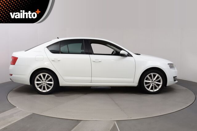 Skoda Octavia 2017 1,4 TSI Style DSG Autom. / Webasto / Keyless Go / Adapt. vakkari /