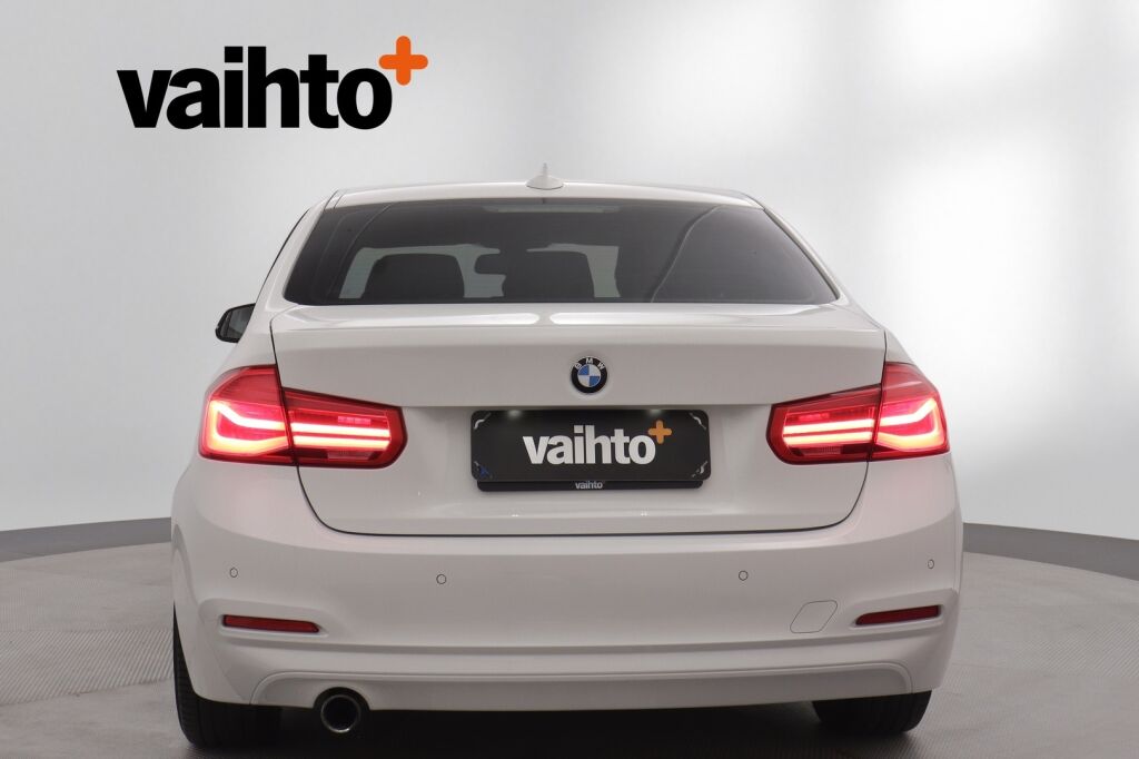 BMW 318 2017 F30 Sedan 318i Business Exclusive Edition / Nahat / Suomiauto / M-Sport ratti / Tutkat