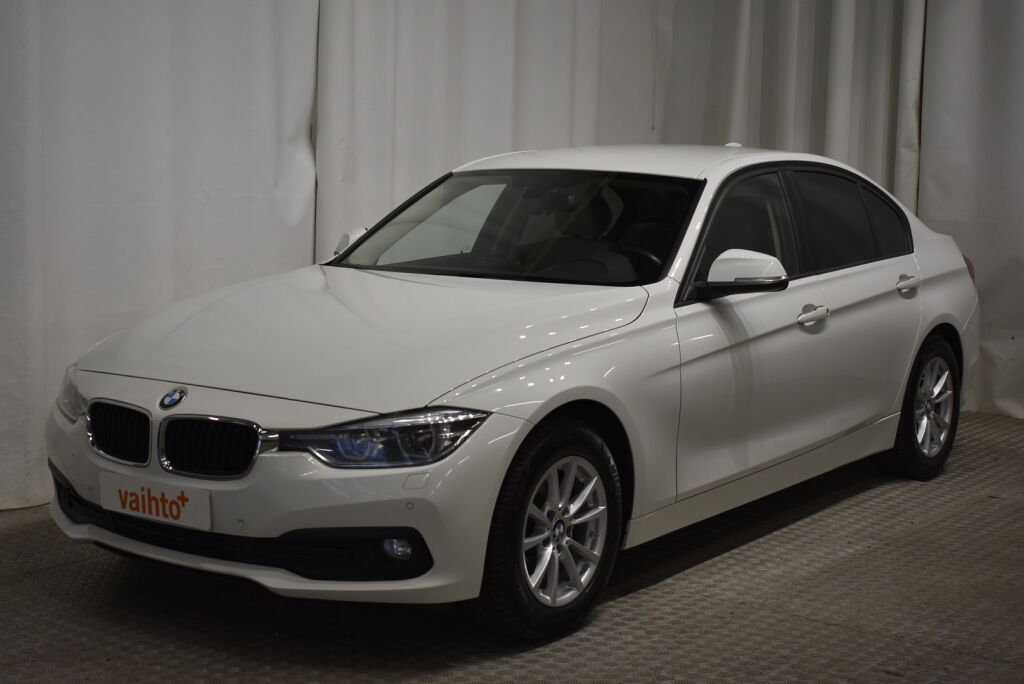BMW 318 2017 F30 Sedan 318i Business Exclusive Edition / Nahat / Suomiauto / M-Sport ratti / Tutkat