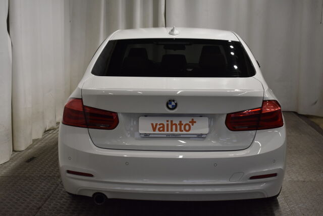 BMW 318 2017 F30 Sedan 318i Business Exclusive Edition / Nahat / Suomiauto / M-Sport ratti / Tutkat