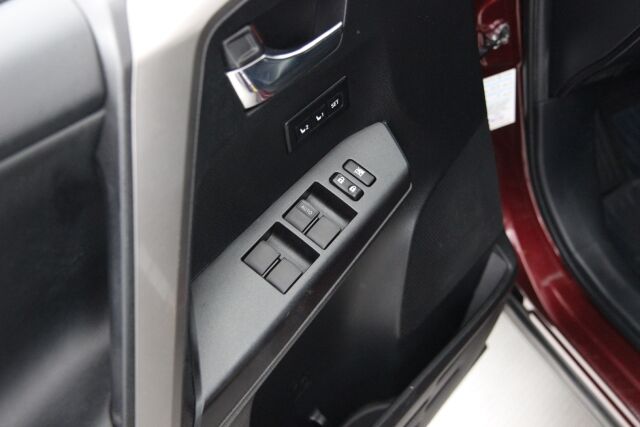 Toyota RAV4 2017 2,5 Hybrid AWD Premium Automaatti / 360 Kamera / Navi / Blis / Kessy / Koukku / Nahat